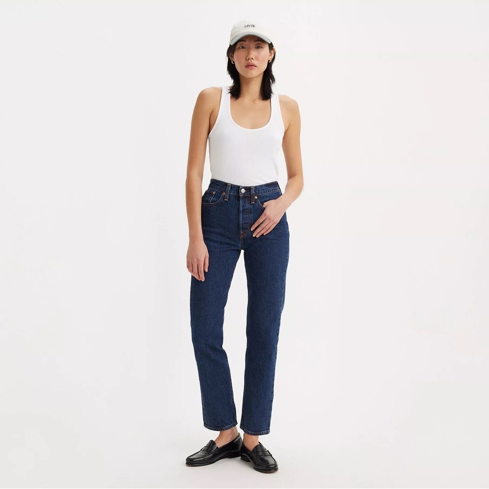 Levi’s Wedgie Straight Denim Jeans sz 28 Dark Wash